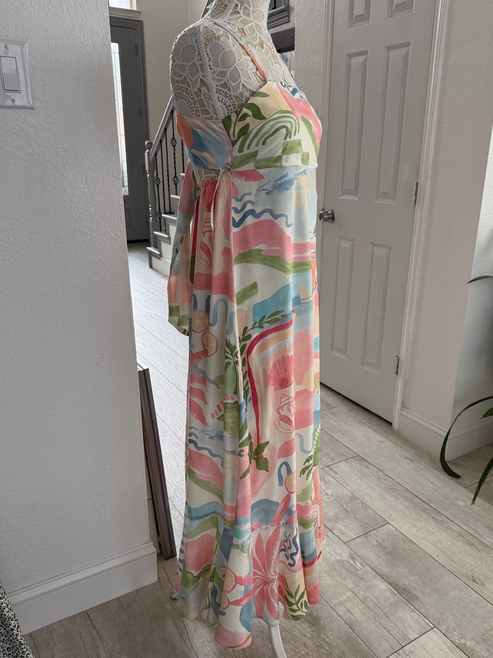 Paper Heart Coastal Tequila Sunrise Maxi Dress Tropical Print NWT Size M - Picture 10 of 10